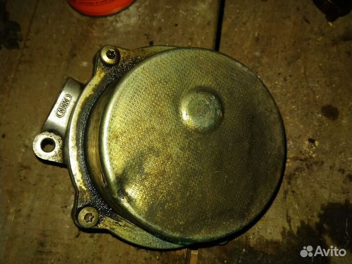 Насос вакуумный Audi Volkswagen