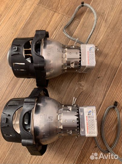 Биксеноновые линзы Touareg NF