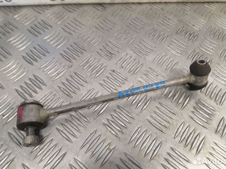 Б/У Стойка заднего стабилизатора правая#005