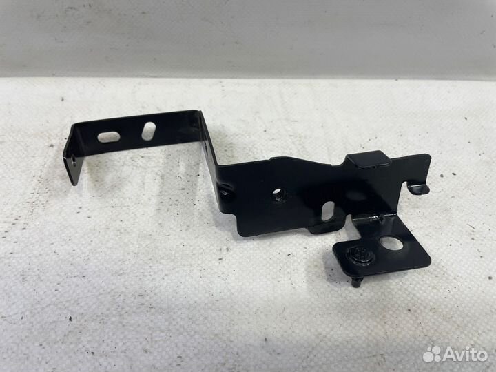 Кронштейн Renault Logan 2 2014