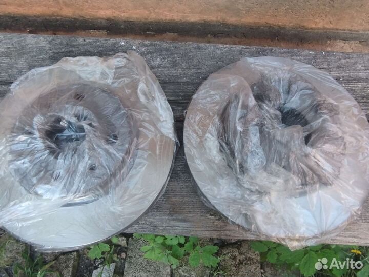 Тормозные диски новые 2110-2112, 2 шт