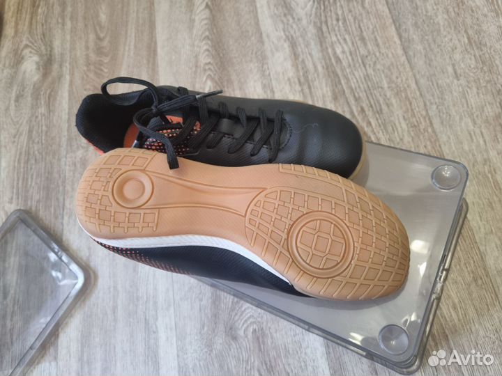 Футбольные бутсы для зала детские