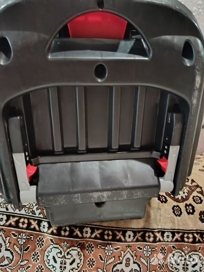 Автомобильное кресло Siger