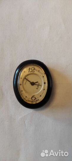 Часы наручные женские СССР механические