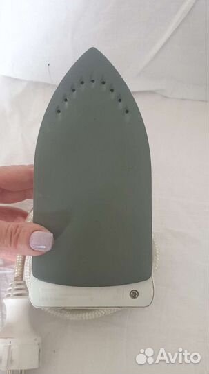 Дорожный утюжок Philips