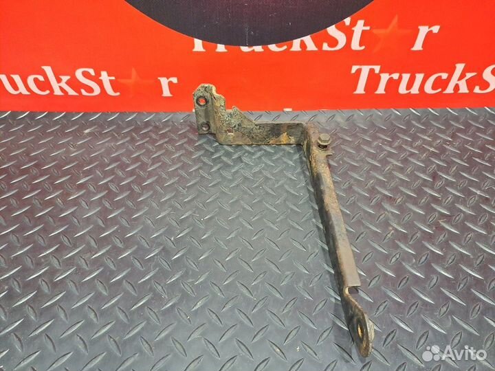 Кронштейн защиты двигателя левый Daf XF105