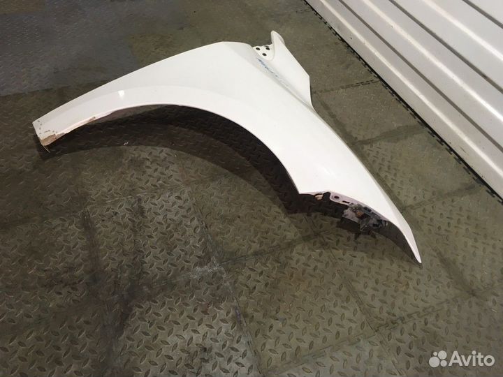 Крыло переднее правое (Renault Megane)