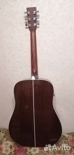 Акустическая гитара