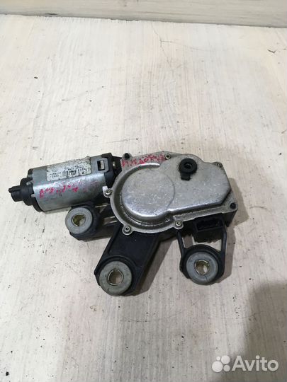 Моторчик стеклоочистителя задний Тоуарег 7L0955712