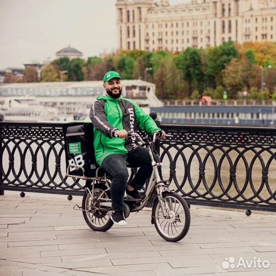 Велосипедист для развоза товаров