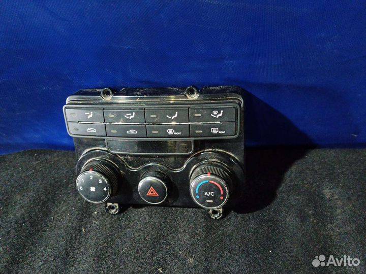 Блок управления климатом hyundai i30.2010 год