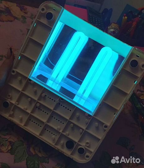 Ультрафиолетовая лампа