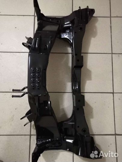 Задняя балка подрамник Mitsubishi Outlander 1