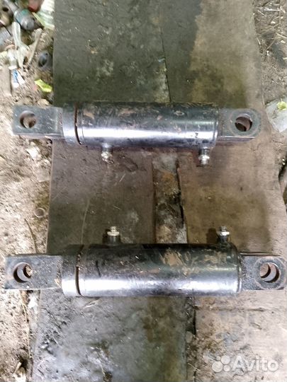 Цилиндр гидравлический бу