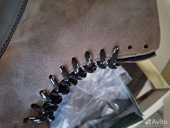 Новые турецкие демисезонные ботинки кожаные нубук