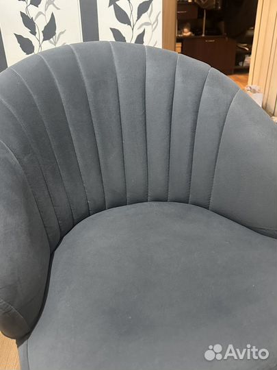 Мягкий стул со спинкой