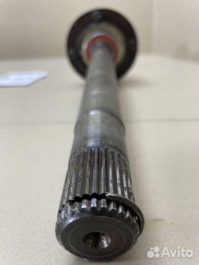 Привод передний правый Mitsubishi Pajero 3