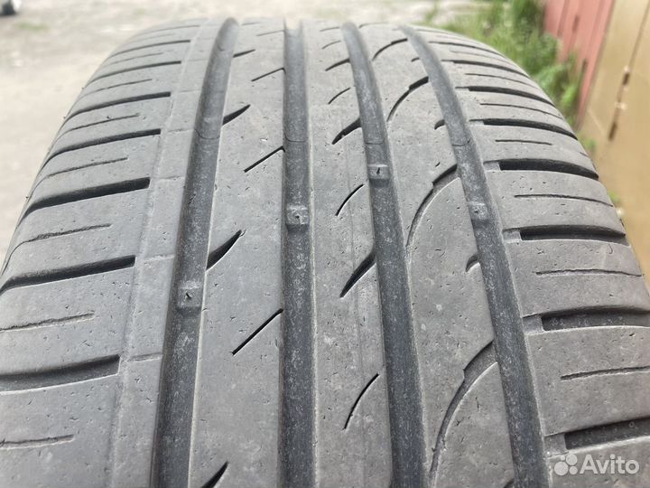 Nexen N Fera RU1 235/45 R18