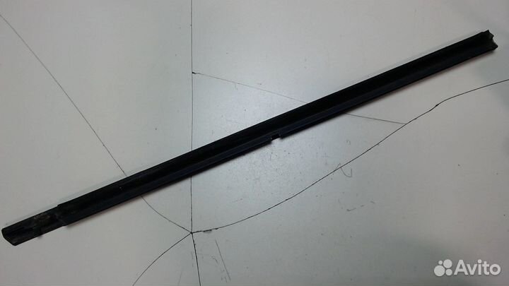 Молдинг стекла Jeep Grand Cherokee, 2006