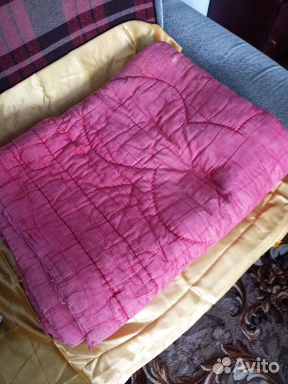 Подушки, одеяла продам