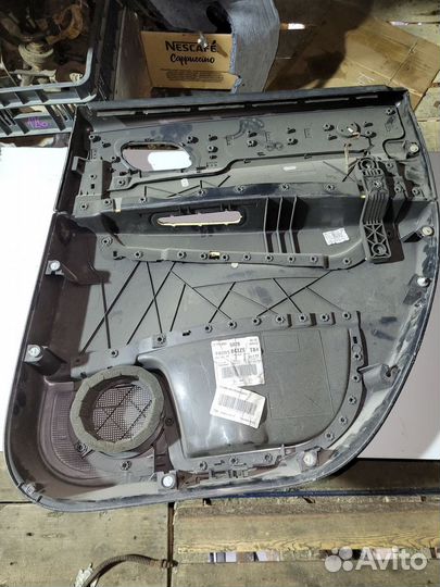 Дверная карта задняя левая Peugeot 3008