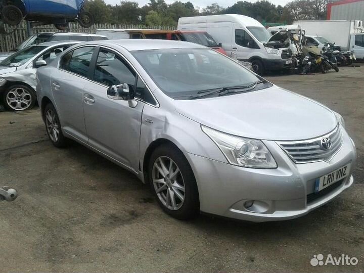 Блок управления toyota avensis T27 2011