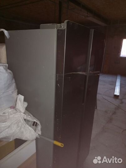 Холодильник двухкамерный новый