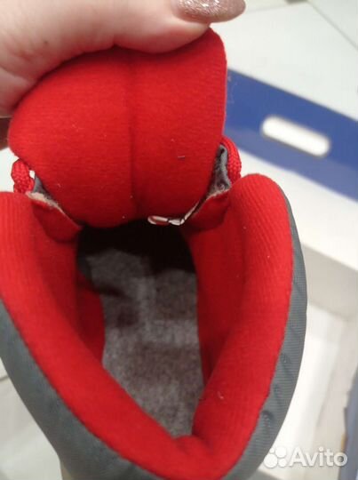 Лыжные ботинки