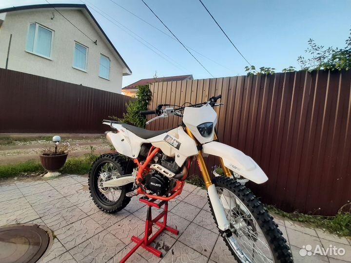 Regulmoto Athlete 250 21/18