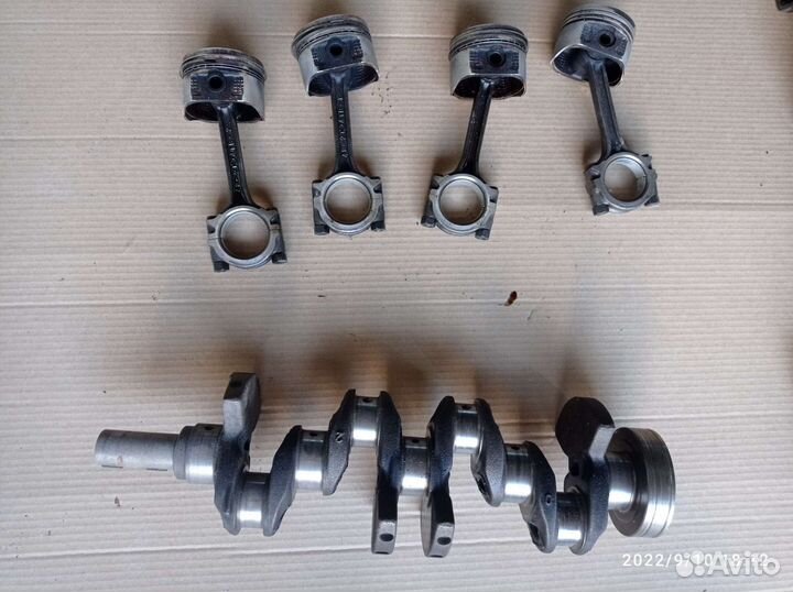 Коленвал, поршня cg10de