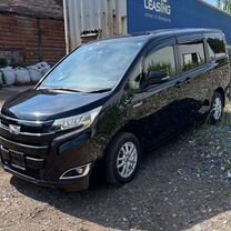 Toyota Noah 1.8 CVT, 2019, 58 000 км, с пробегом, цена 2 530 000 руб.