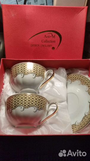 Набор подарочный: блюда и чашки 4 предмета. Новый