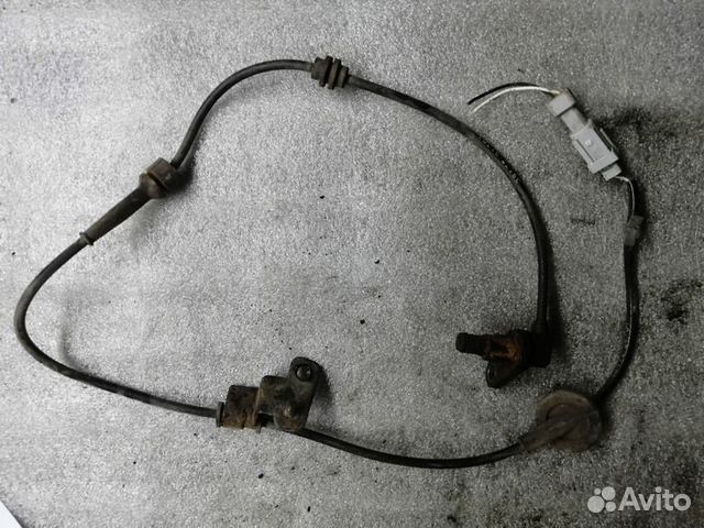 Датчик ABS передний правый Ниссан Альмера Классик