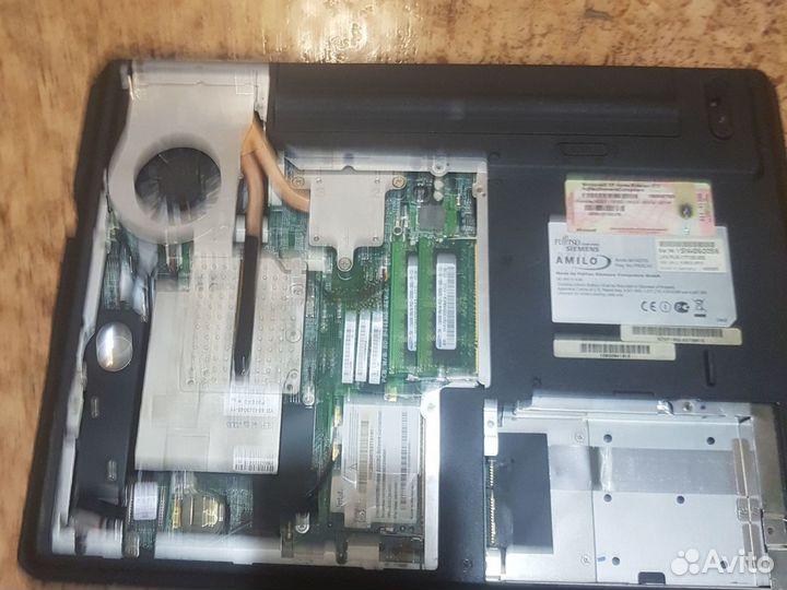 Fujitsu siemens amilo m1437g