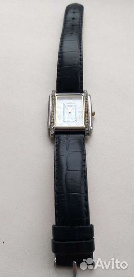 Часы женские Embassy by graen на кожаном ремешке