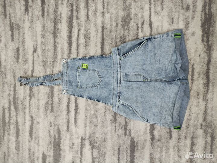 Джинсовый комбинезон для девочки