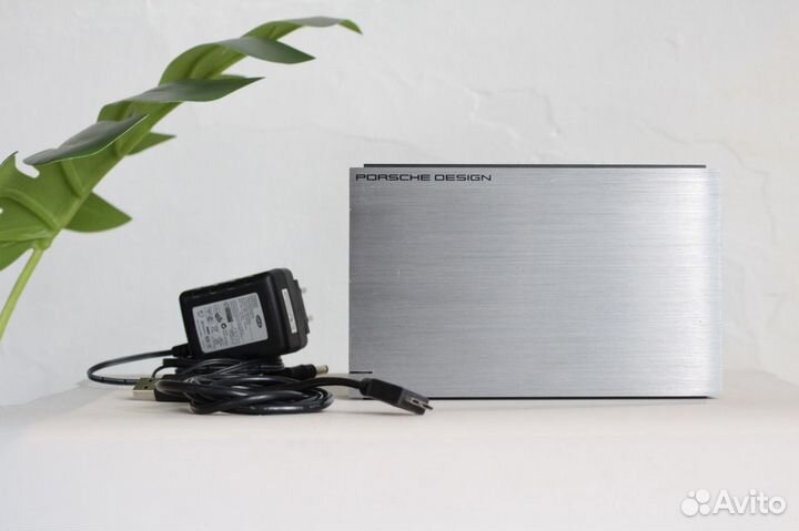 Внешний диск 2 TB Lacie Porsche Design