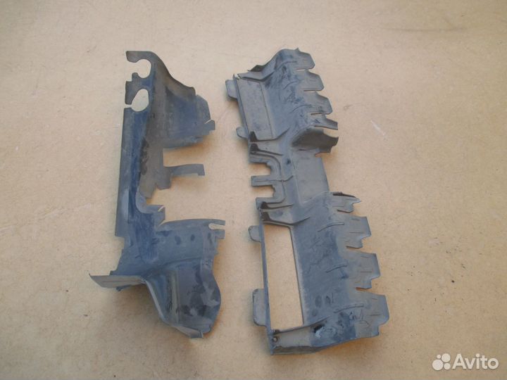 Дефлектор радиатора верхний Skoda Karoq