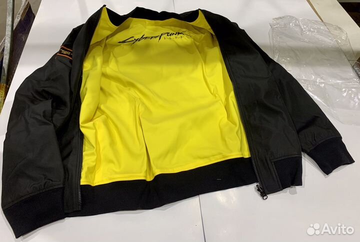 Бомбер Cyberpunk 2077 черный/желтый