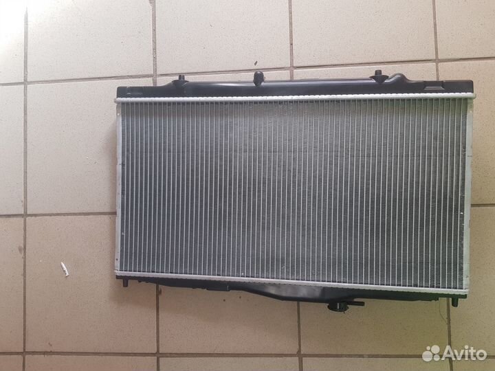 HD2071 AVA Радиатор основной honda accord V 93-99