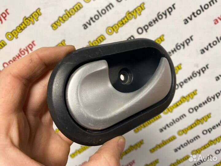 Ручка двери внутренняя левая Renault Logan 1