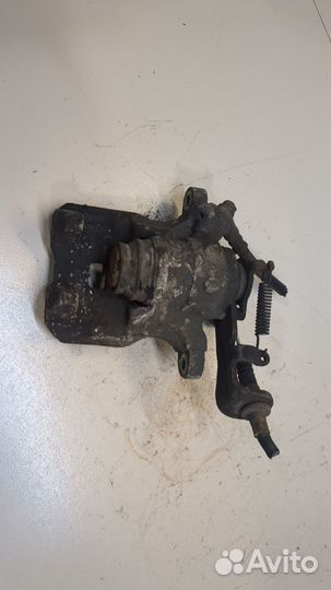 Суппорт Mazda 3 (BM), 2015