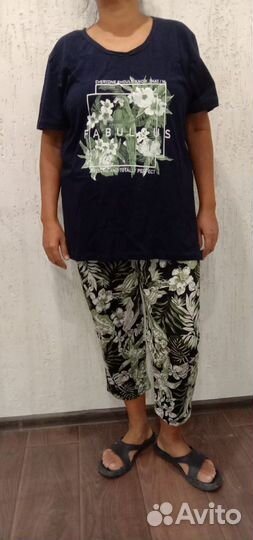 Пижамы женские новые - футболка, бриджи