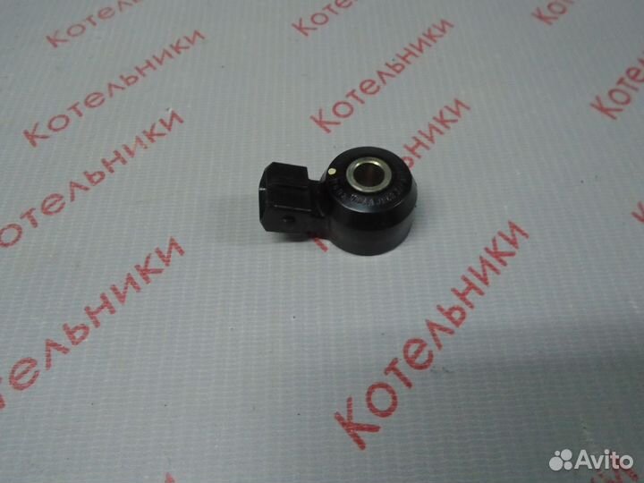 Nissan 22060-30P00 Датчик детонации