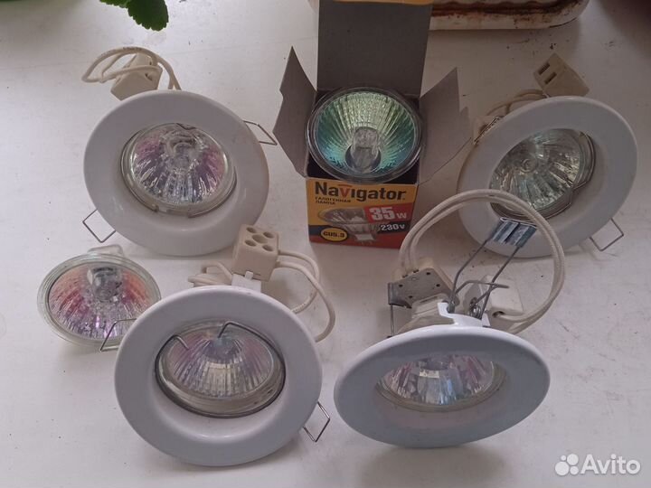 Светильник встраиваемый точечный для кухни