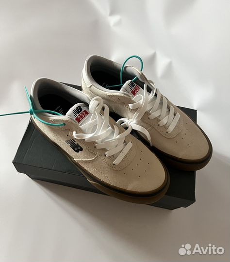 New Balance 232