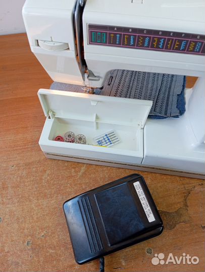 Швейная машина Janome бу