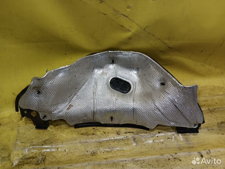 Кожух водосток Audi A4 B9 2015 Ауди а 4