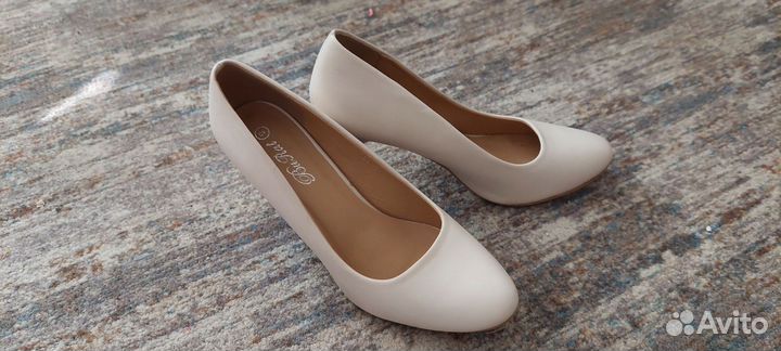 Туфли белые 40