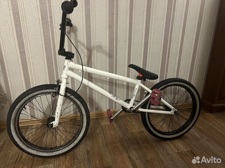 Трюковой велосипед bmx